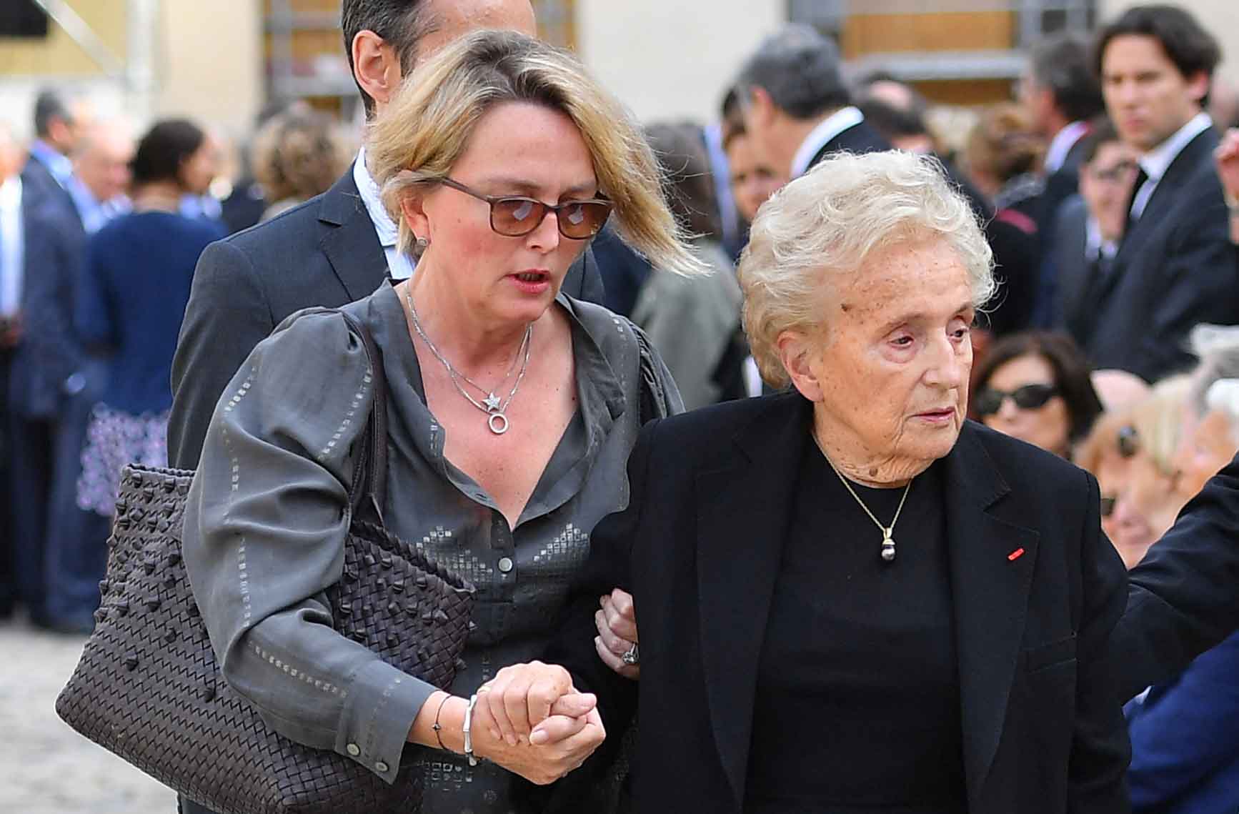 Régionales : les larmes de Bernadette Chirac, après l'élection de sa fille,  Claude Chirac ! - Télé 7 Jours
