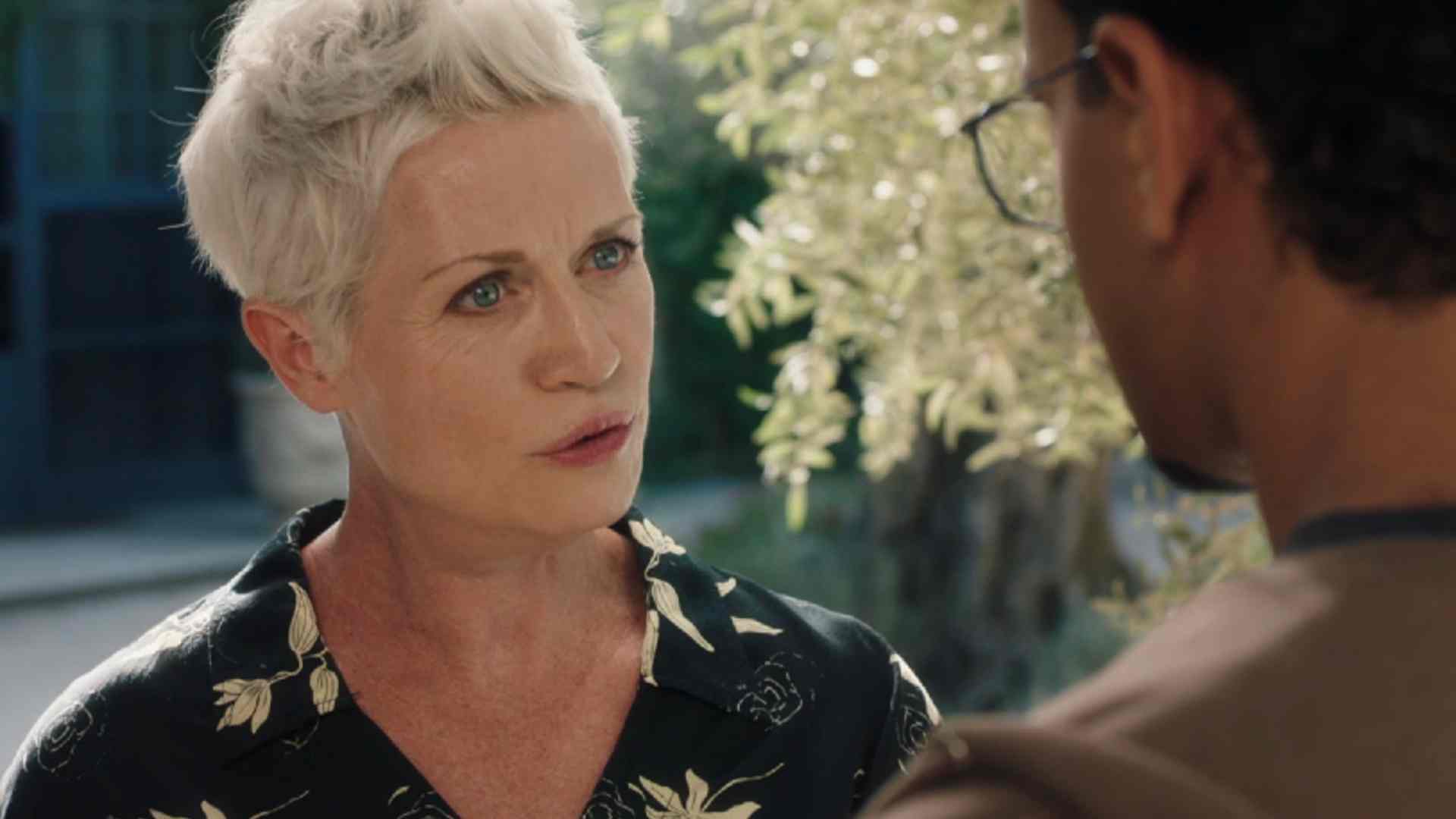 Ici tout commence : "Tu t'es automutilé ?" Le résumé du 28 octobre (SPOILERS)  - Télé 7 Jours